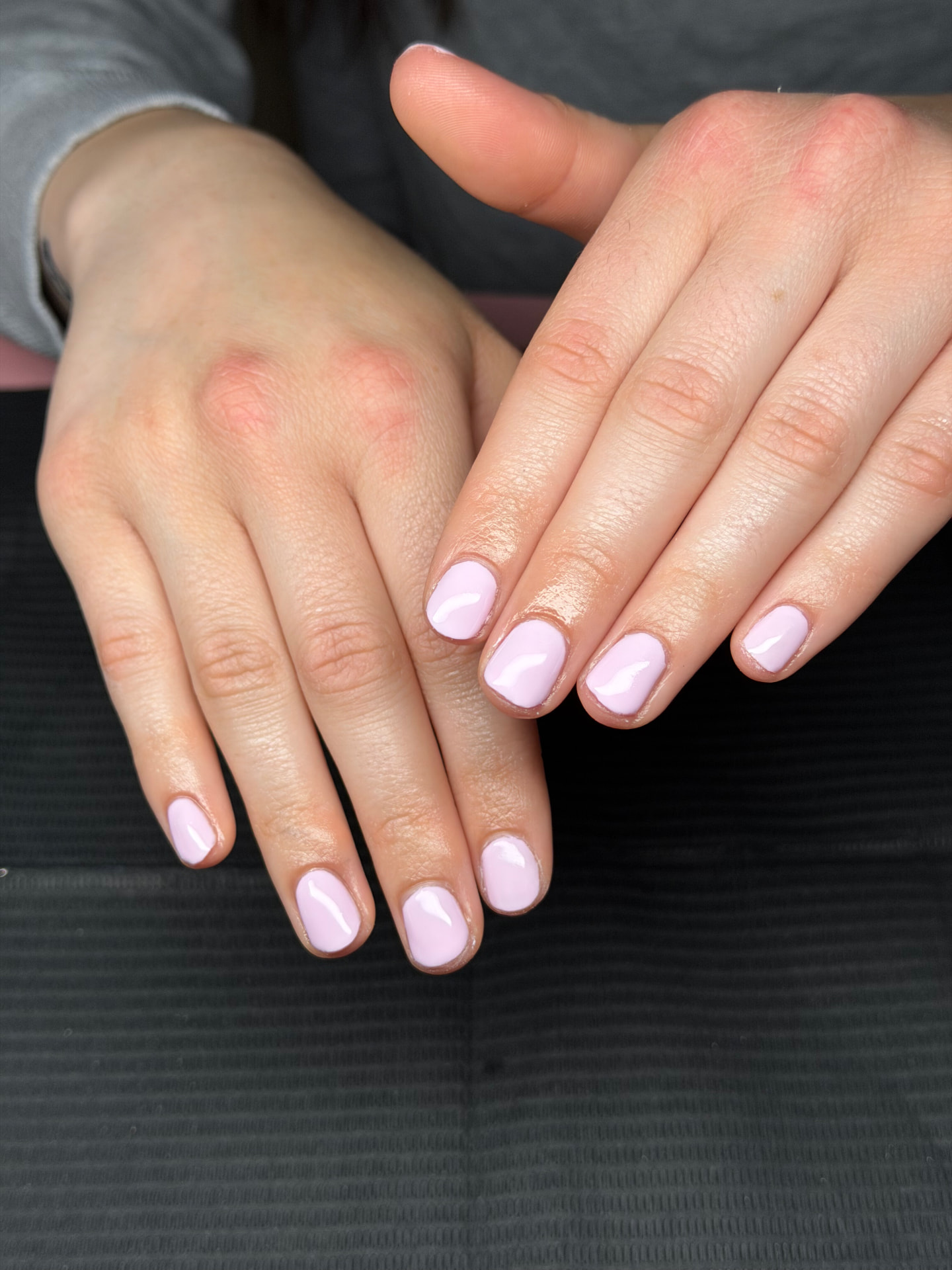Classic short pink manicure by Serin